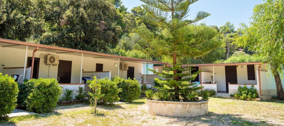 Villaggio Turistico Grotta Dell'Acqua Peschici Eksteriør billede